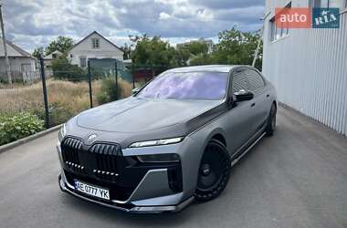 Седан BMW i7 2022 в Дніпрі