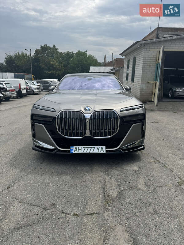 BMW i7 2022