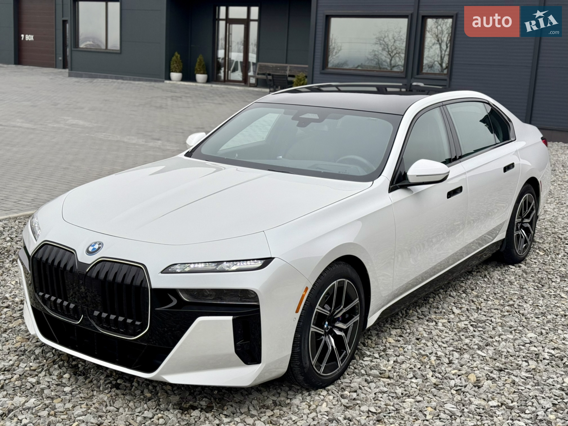 2024 BMW i7 - мініатюра 5