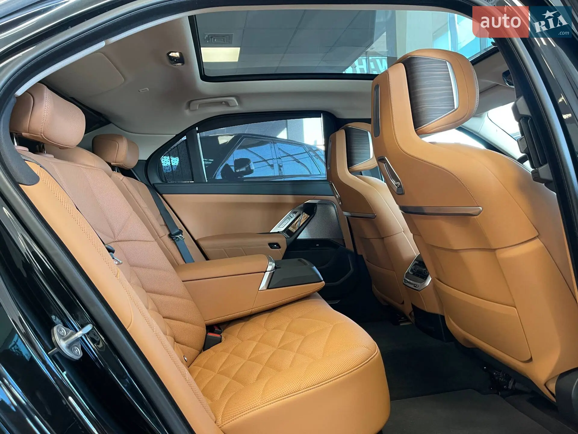 2023 BMW i7 - мініатюра 15