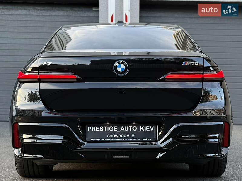 Седан BMW i7 2025 в Киеве фото 19 Седан BMW i7 2025 в Киеве