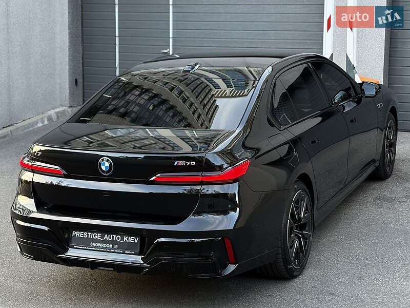 Седан BMW i7 2025 в Киеве фото 21 Седан BMW i7 2025 в Киеве