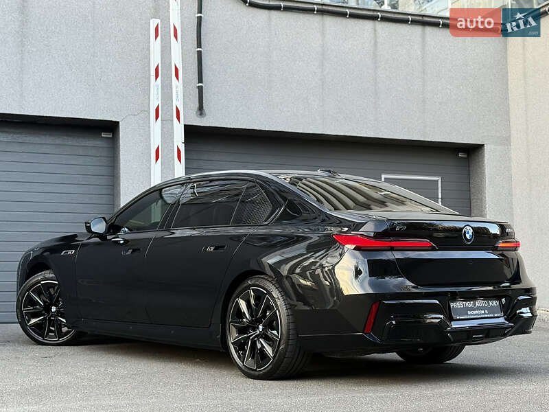 Седан BMW i7 2025 в Киеве фото 33 Седан BMW i7 2025 в Киеве