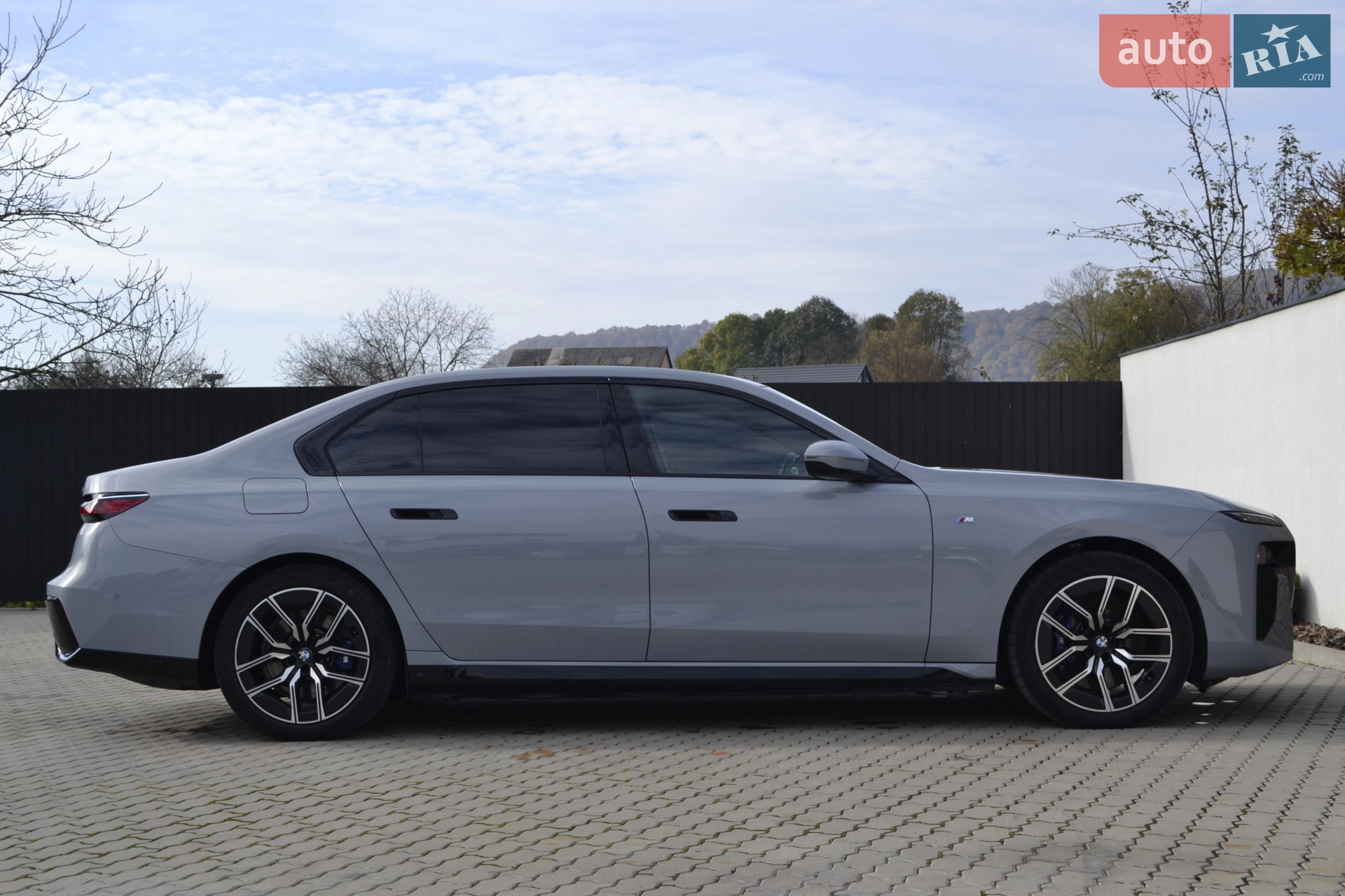 2022 BMW i7 - мініатюра 21