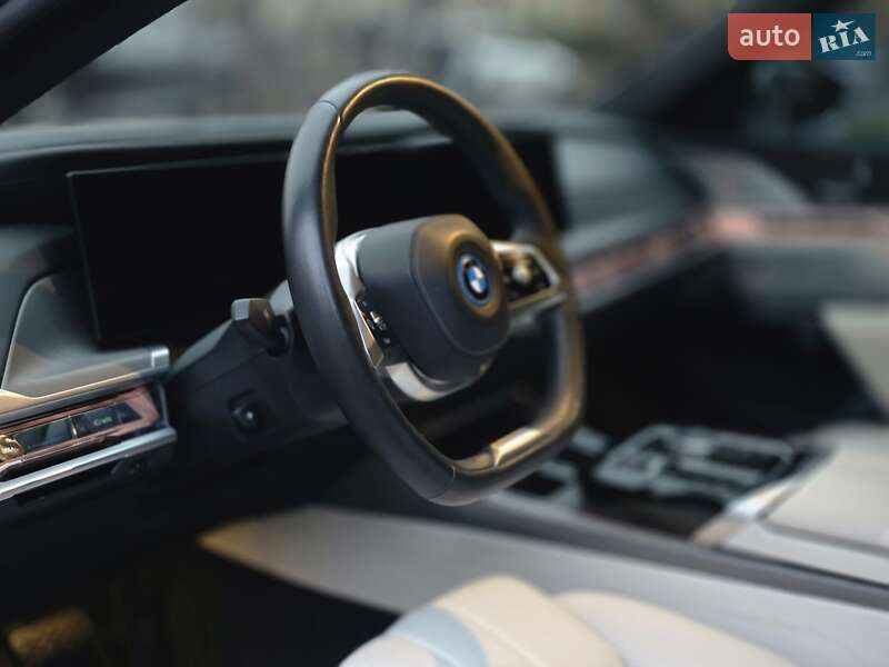 Седан BMW i7 2022 в Ивано-Франковске фото 9 Седан BMW i7 2022 в Ивано-Франковске