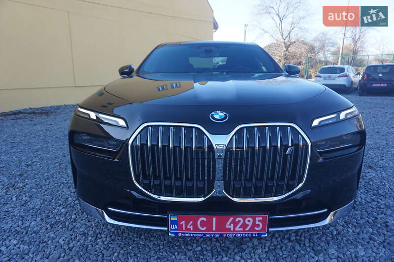 Седан BMW i7 2024 в Самборе фото 14 Седан BMW i7 2024 в Самборе