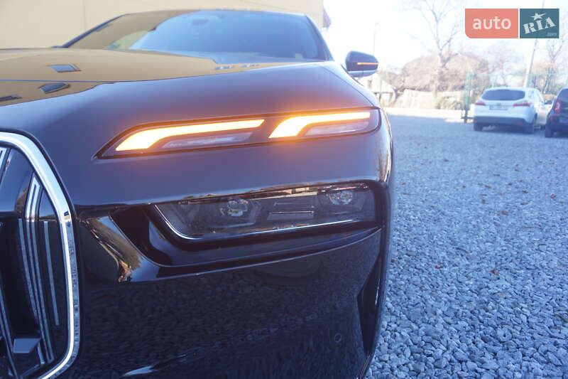 Седан BMW i7 2024 в Самборе фото 21 Седан BMW i7 2024 в Самборе