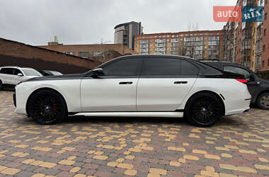 Седан BMW i7 2023 в Вінниці