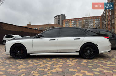 Седан BMW i7 2023 в Вінниці