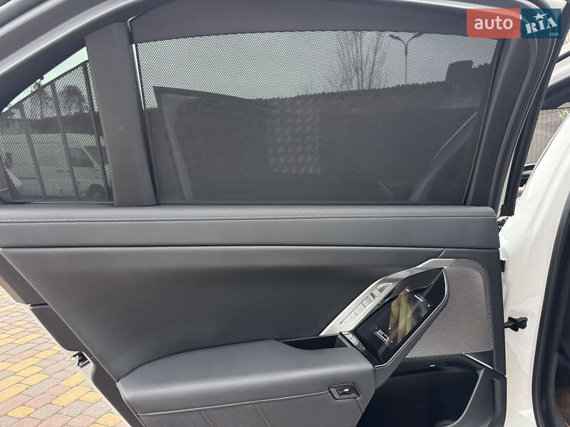 Седан BMW i7 2023 в Вінниці