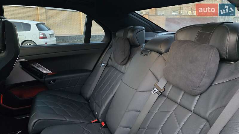 Седан BMW i7 2023 в Владимире фото 21 Седан BMW i7 2023 в Владимире