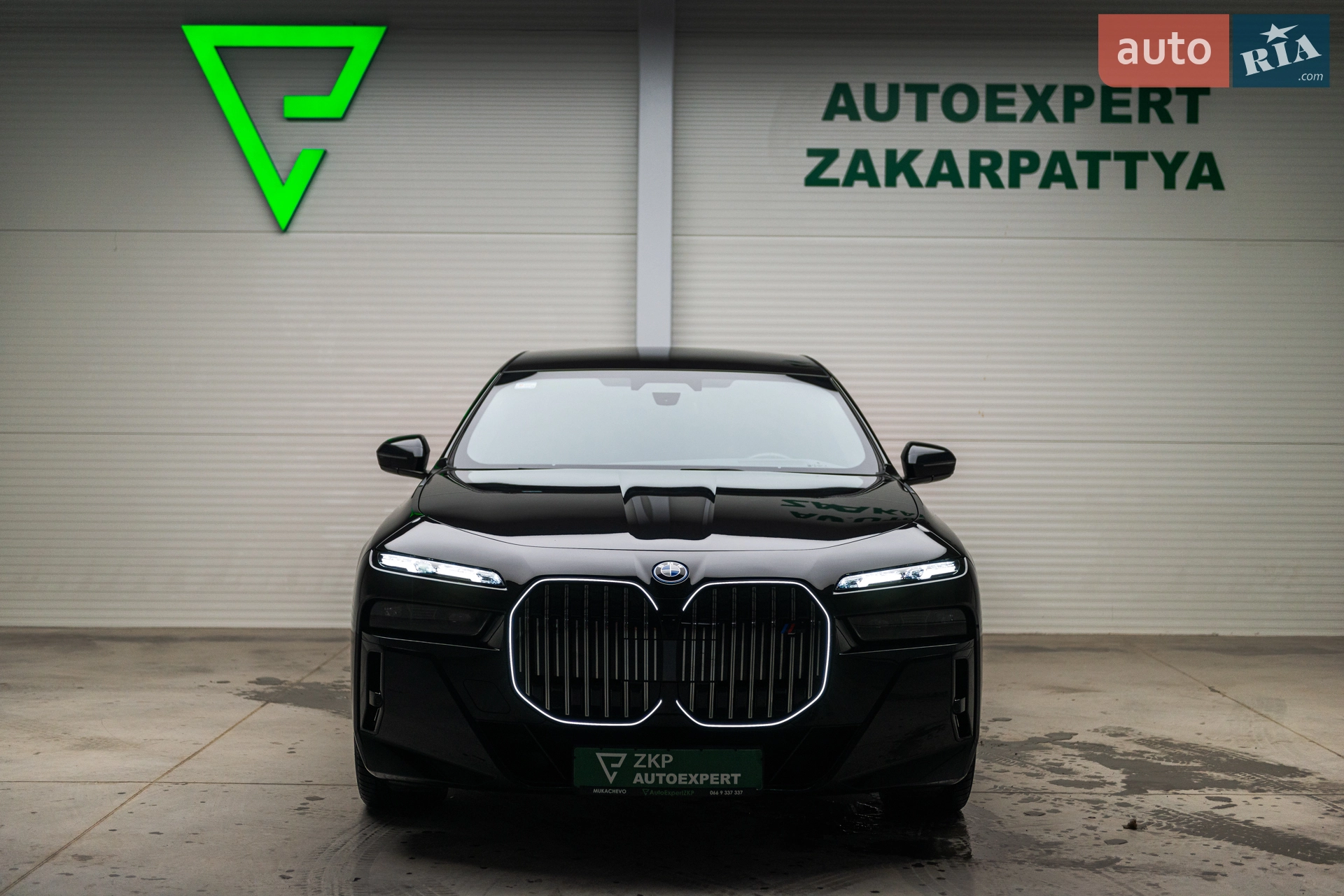 2023 BMW i7 - мініатюра 3