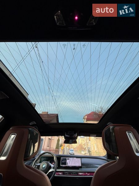 Седан BMW i7 2023 в Ивано-Франковске