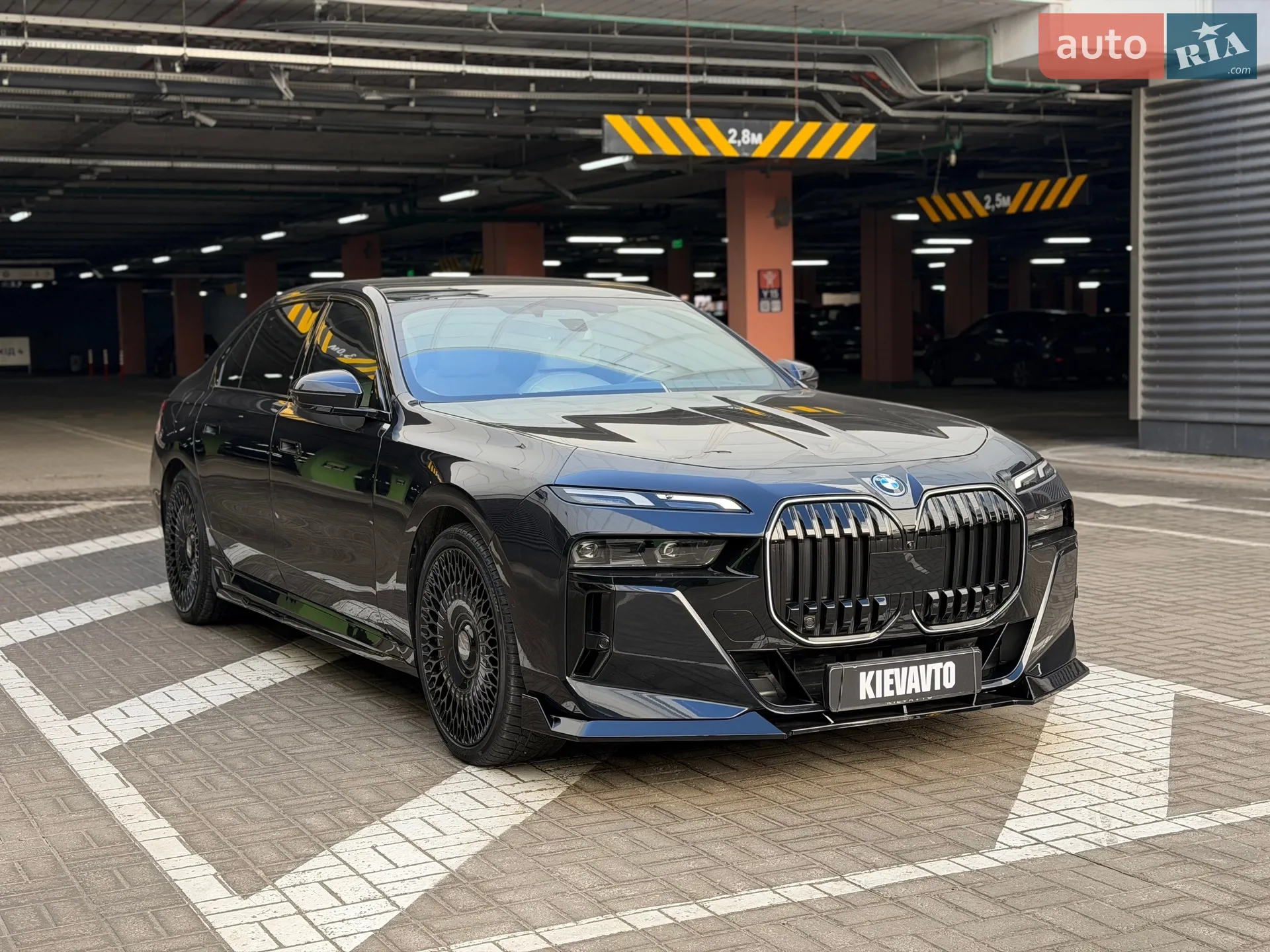 2023 BMW i7 - мініатюра 4