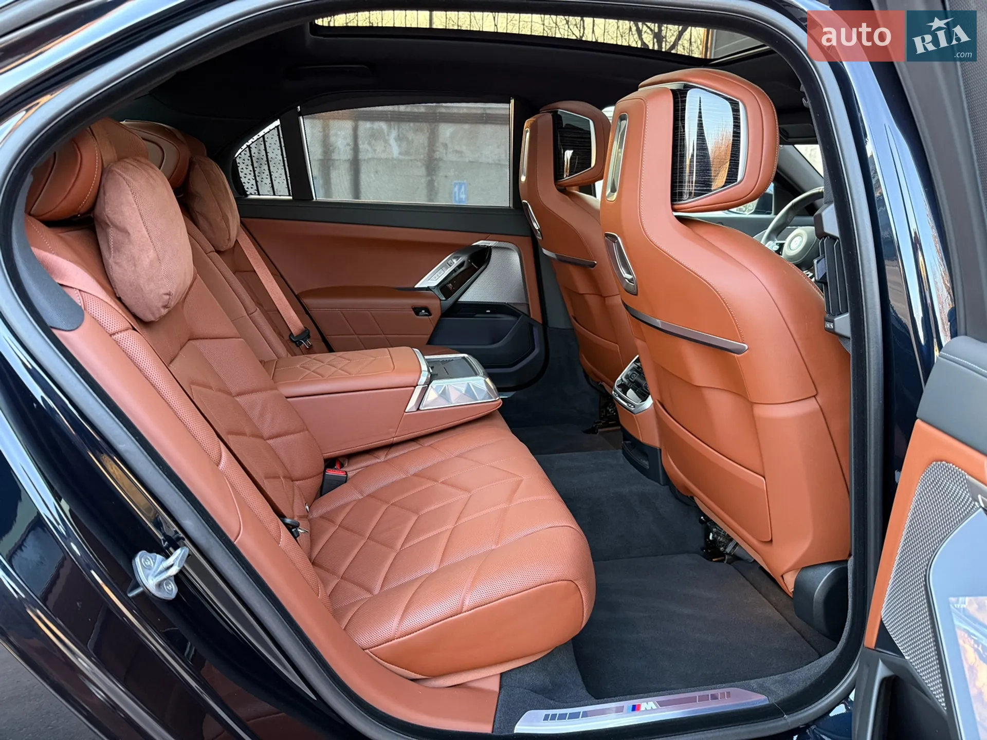 2024 BMW i7 - мініатюра 24