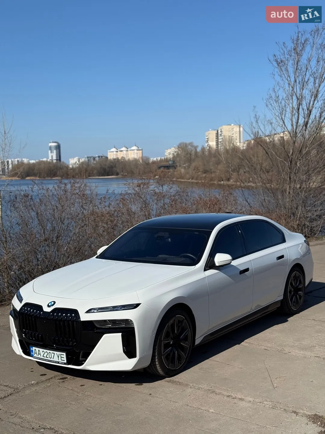 2023 BMW i7 - мініатюра 3