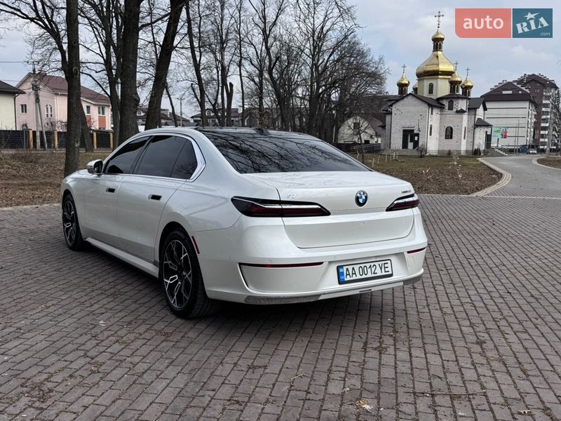 Седан BMW i7 2023 в Києві фото 6 Седан BMW i7 2023 в Києві