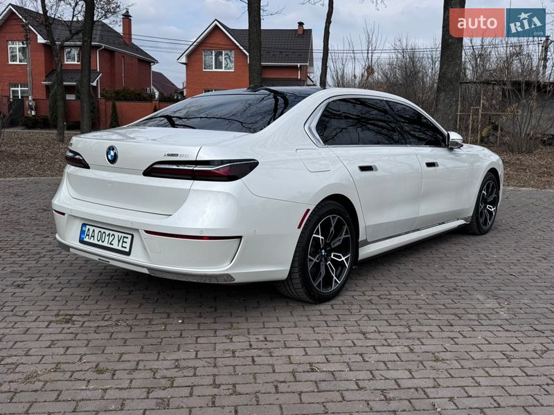 Седан BMW i7 2023 в Києві фото 8 Седан BMW i7 2023 в Києві