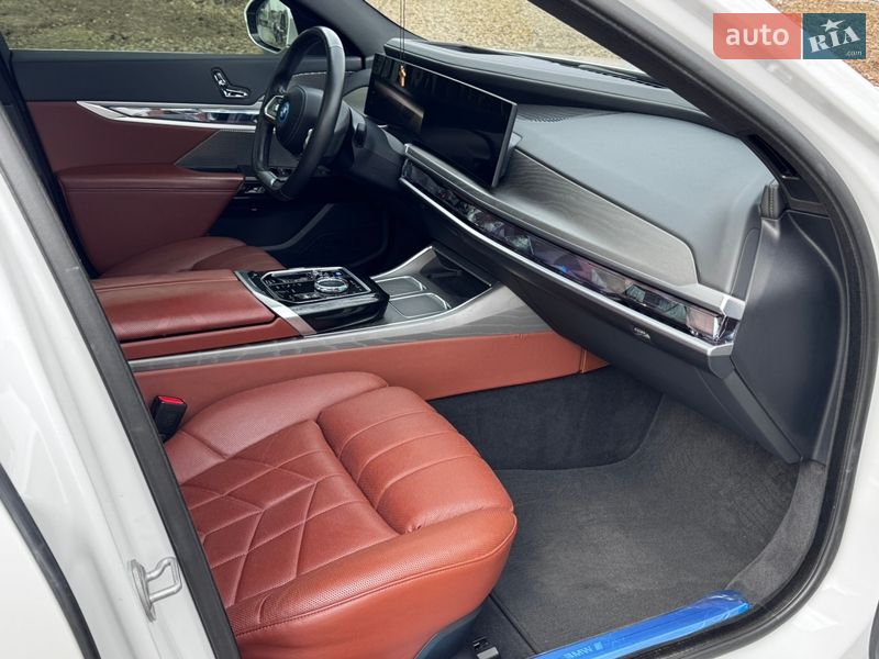 Седан BMW i7 2023 в Києві фото 17 Седан BMW i7 2023 в Києві
