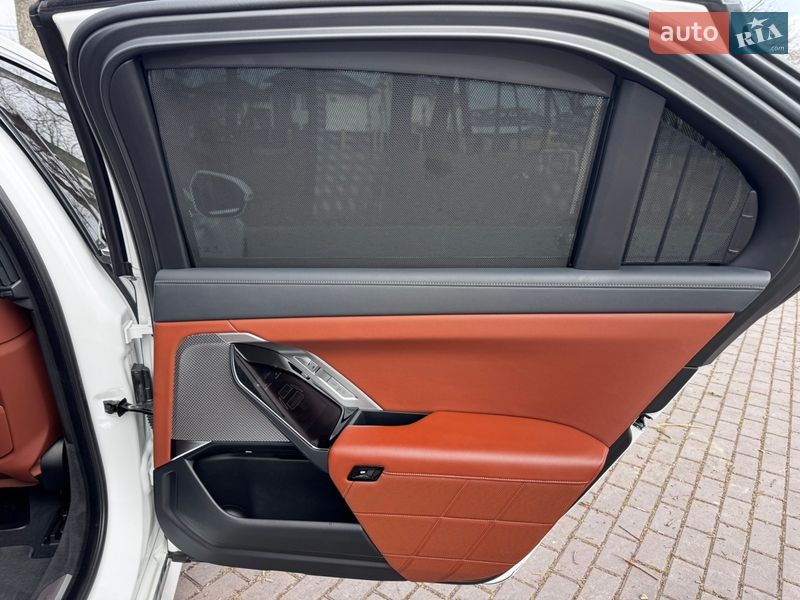 Седан BMW i7 2023 в Києві фото 25 Седан BMW i7 2023 в Києві