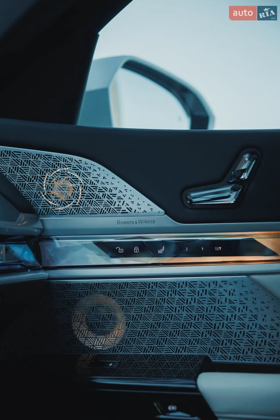 2023 BMW i7 - мініатюра 30