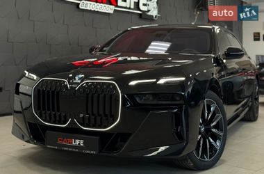 Седан BMW i7 2024 в Тернополе