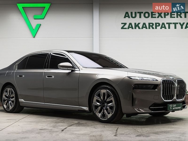 BMW i7 2022