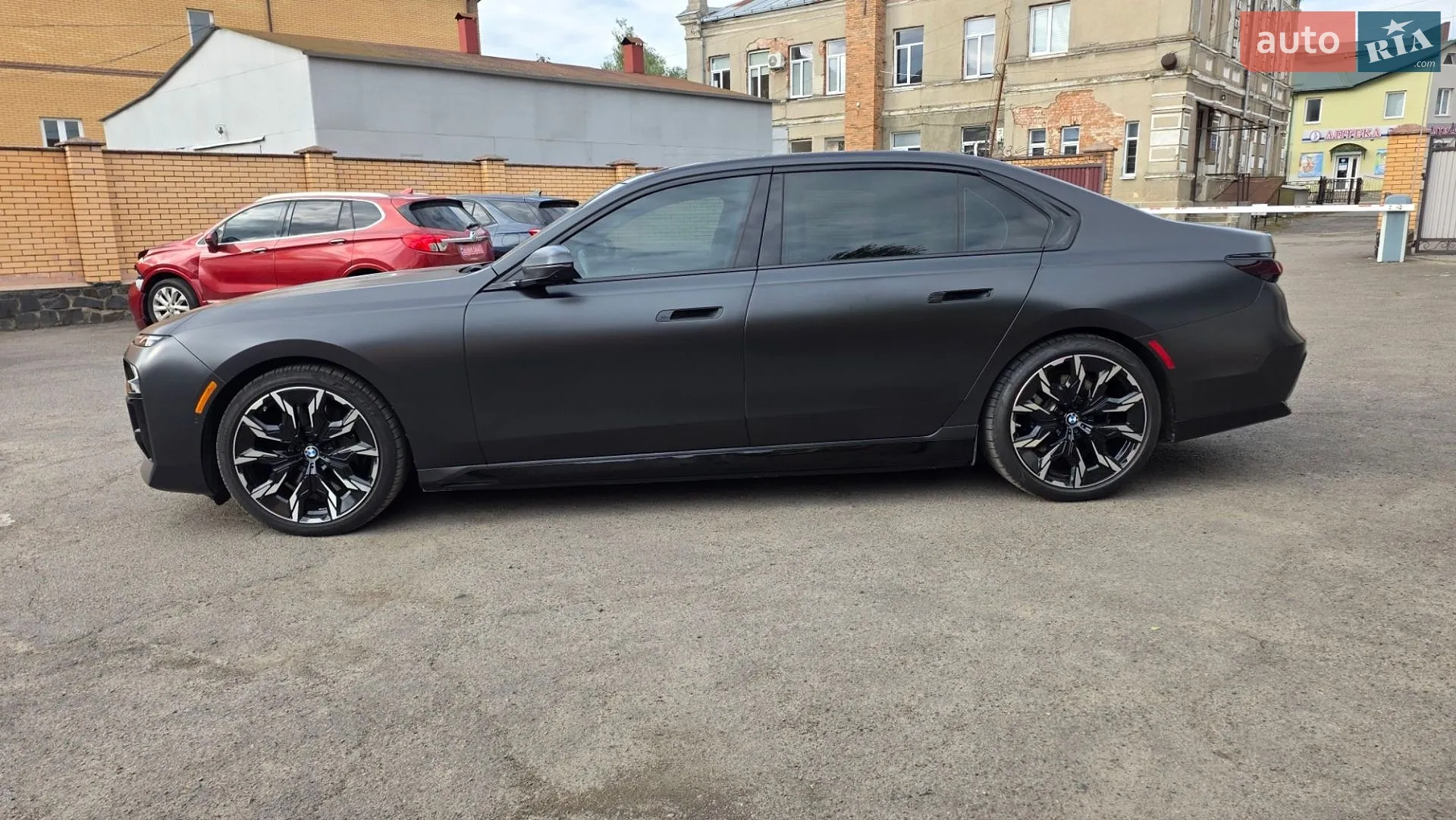 2023 BMW i7 - мініатюра 3