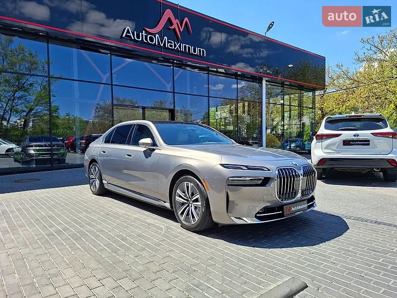 BMW i7 2023