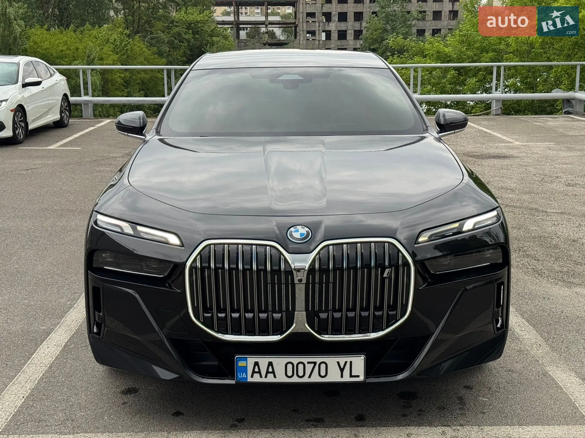 2023 BMW i7 - мініатюра 3