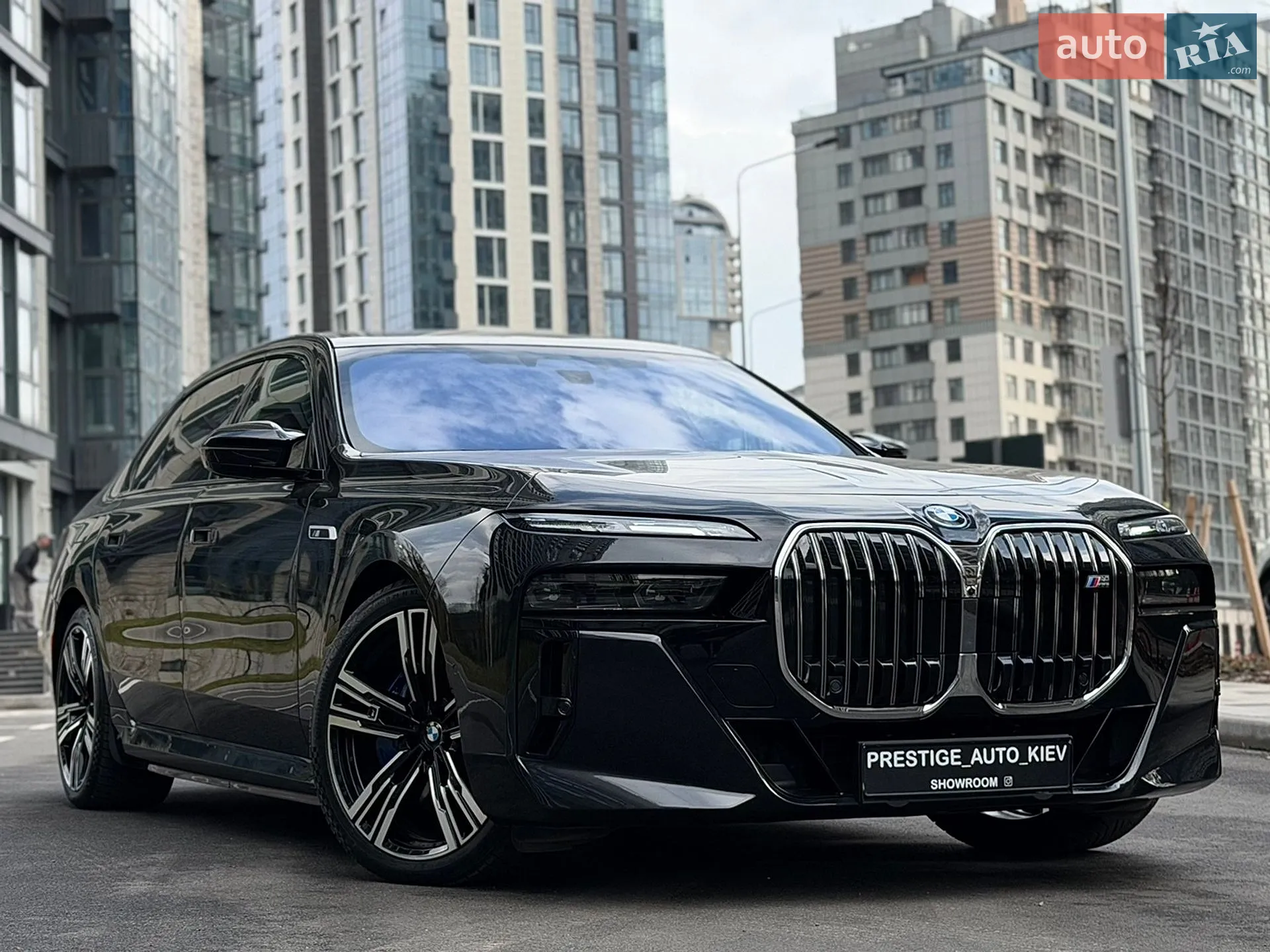 2023 BMW i7 - мініатюра 3