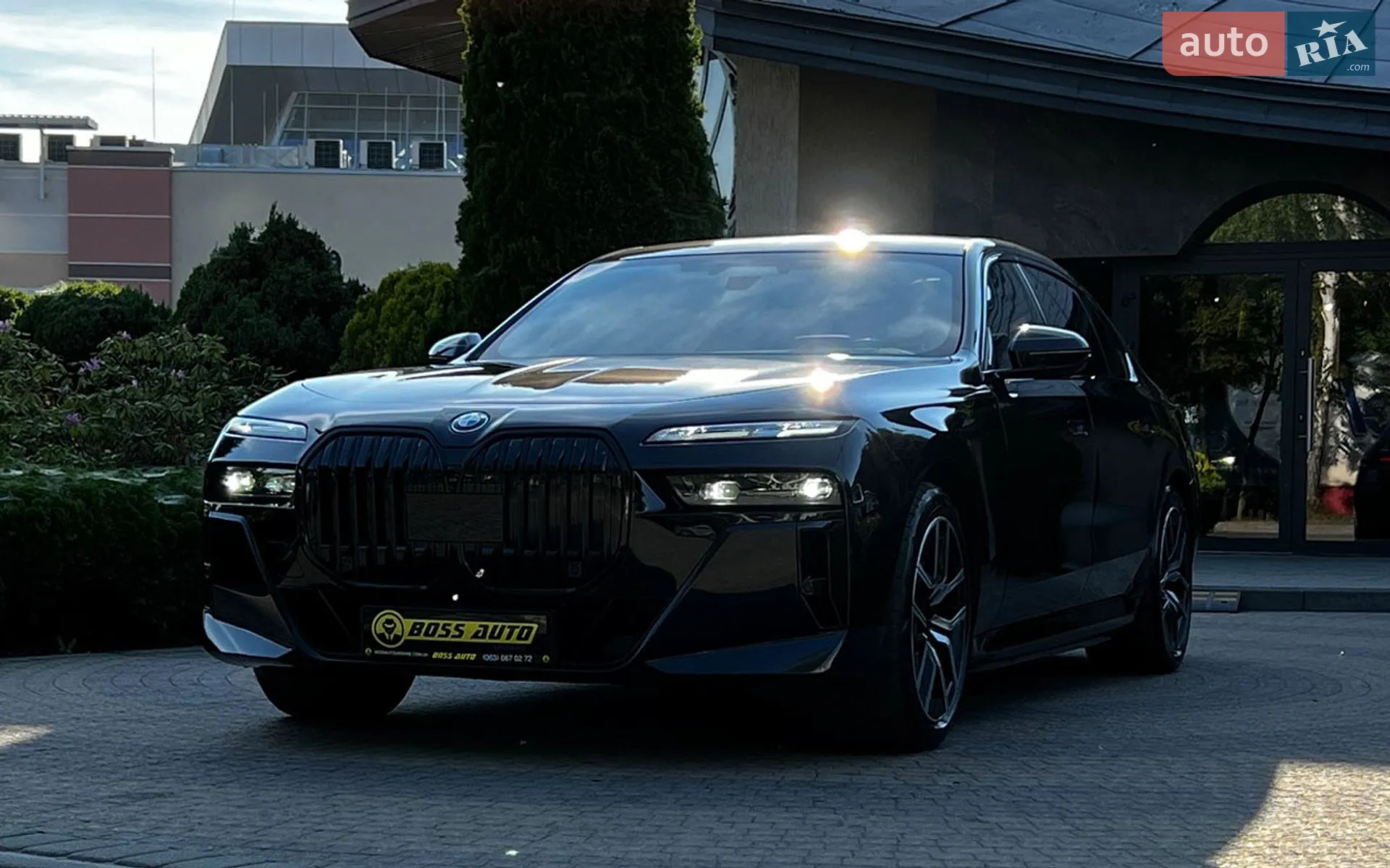 2023 BMW i7 - мініатюра 3