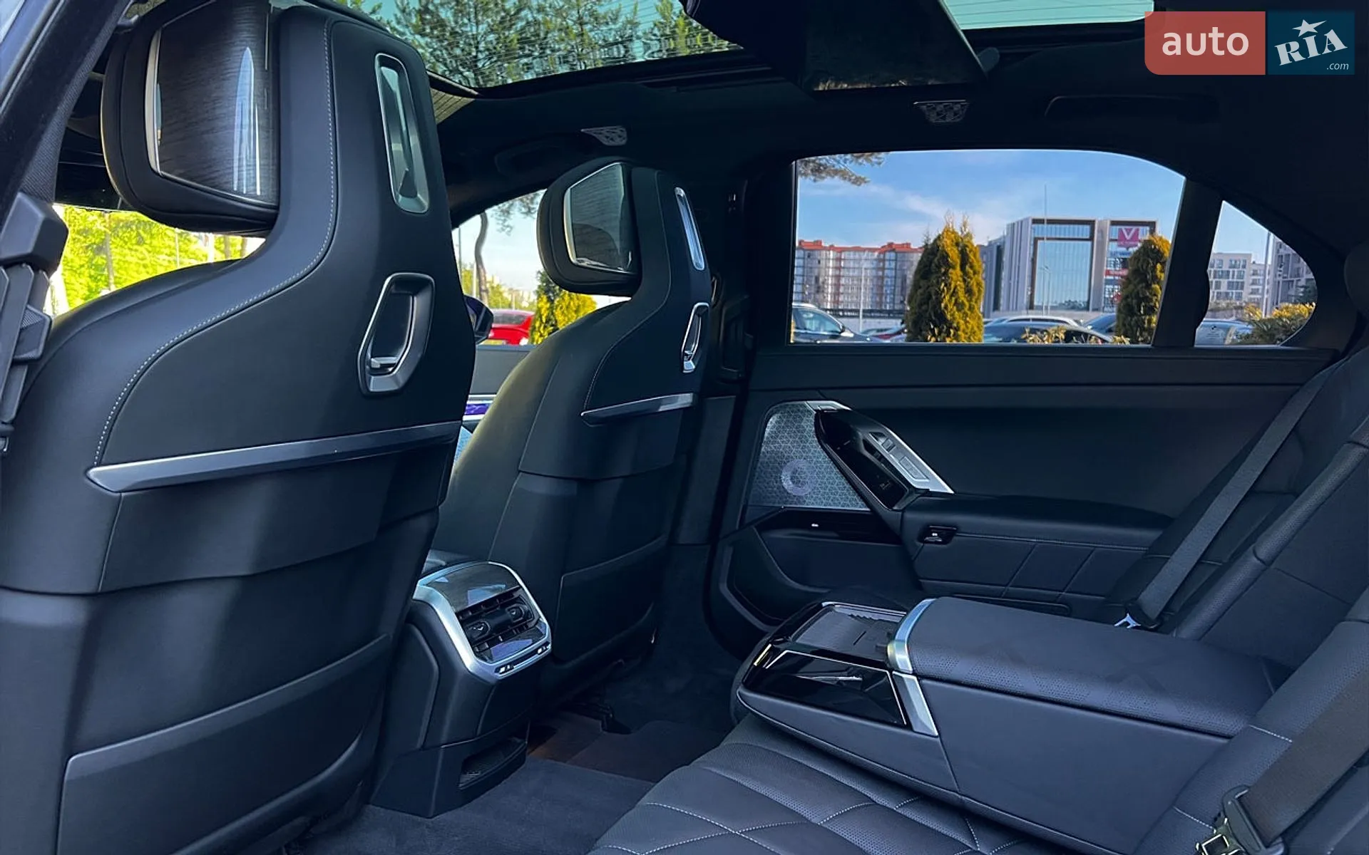 2023 BMW i7 - мініатюра 28