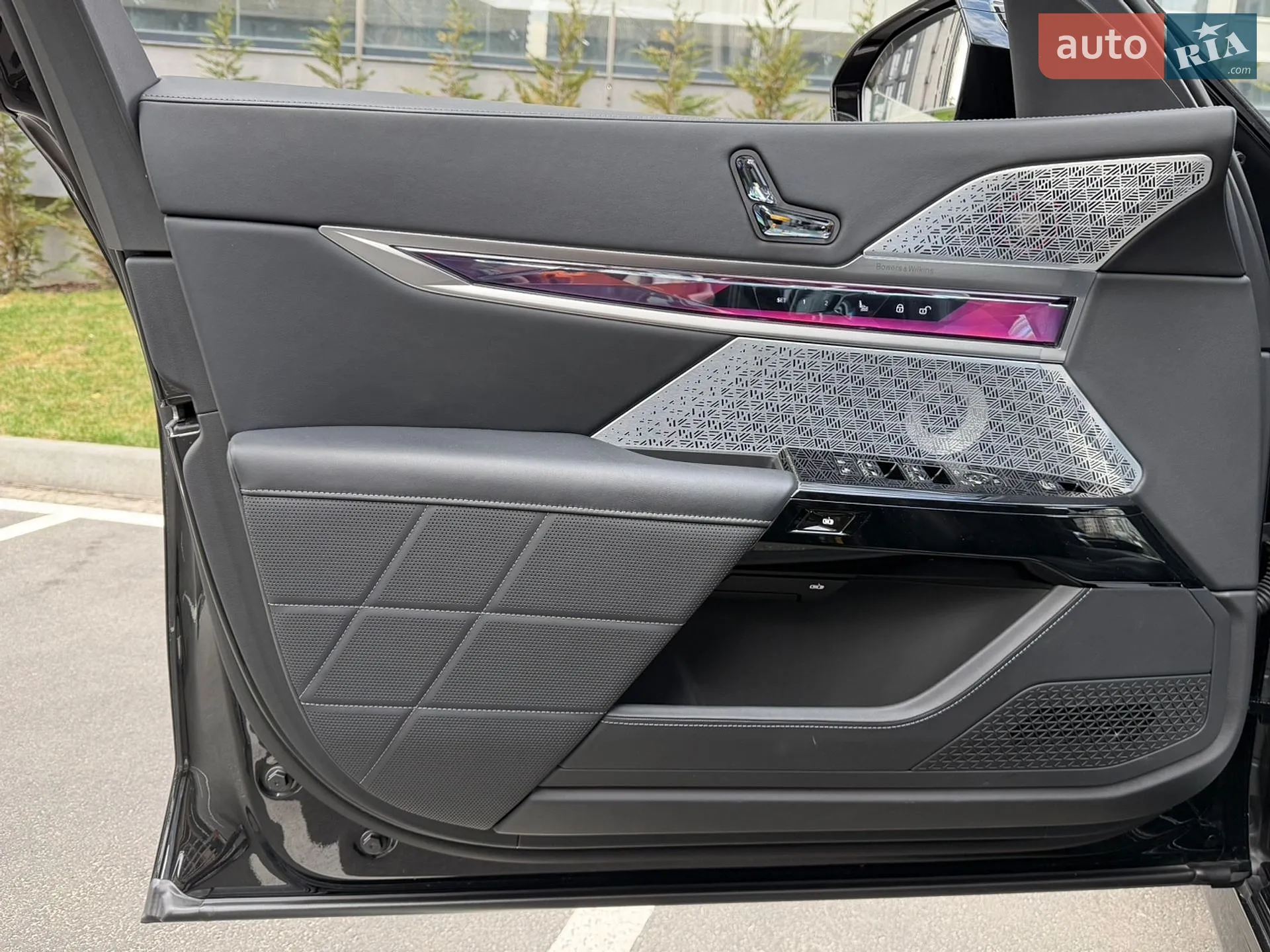 2023 BMW i7 - мініатюра 57