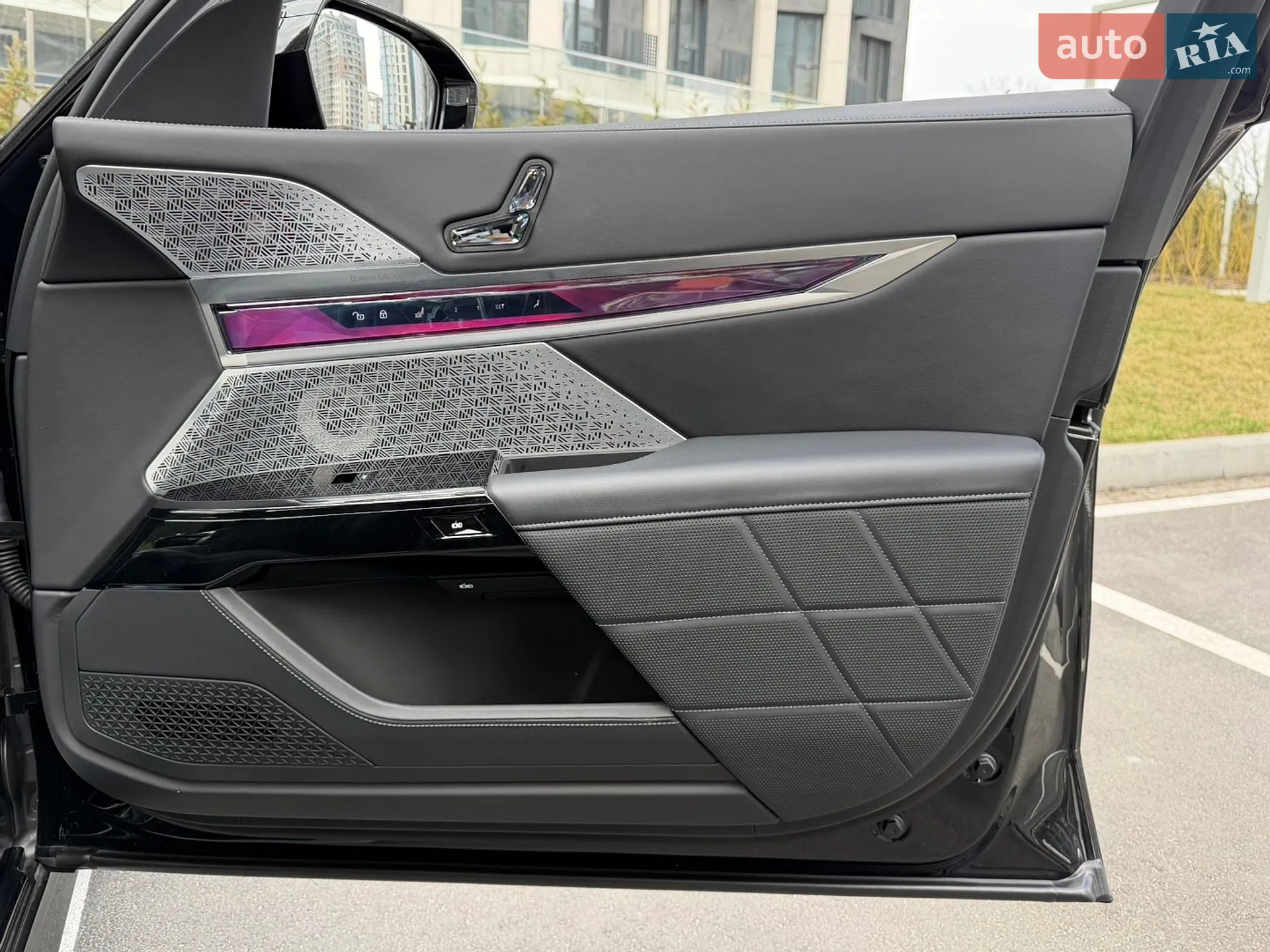 2023 BMW i7 - мініатюра 63