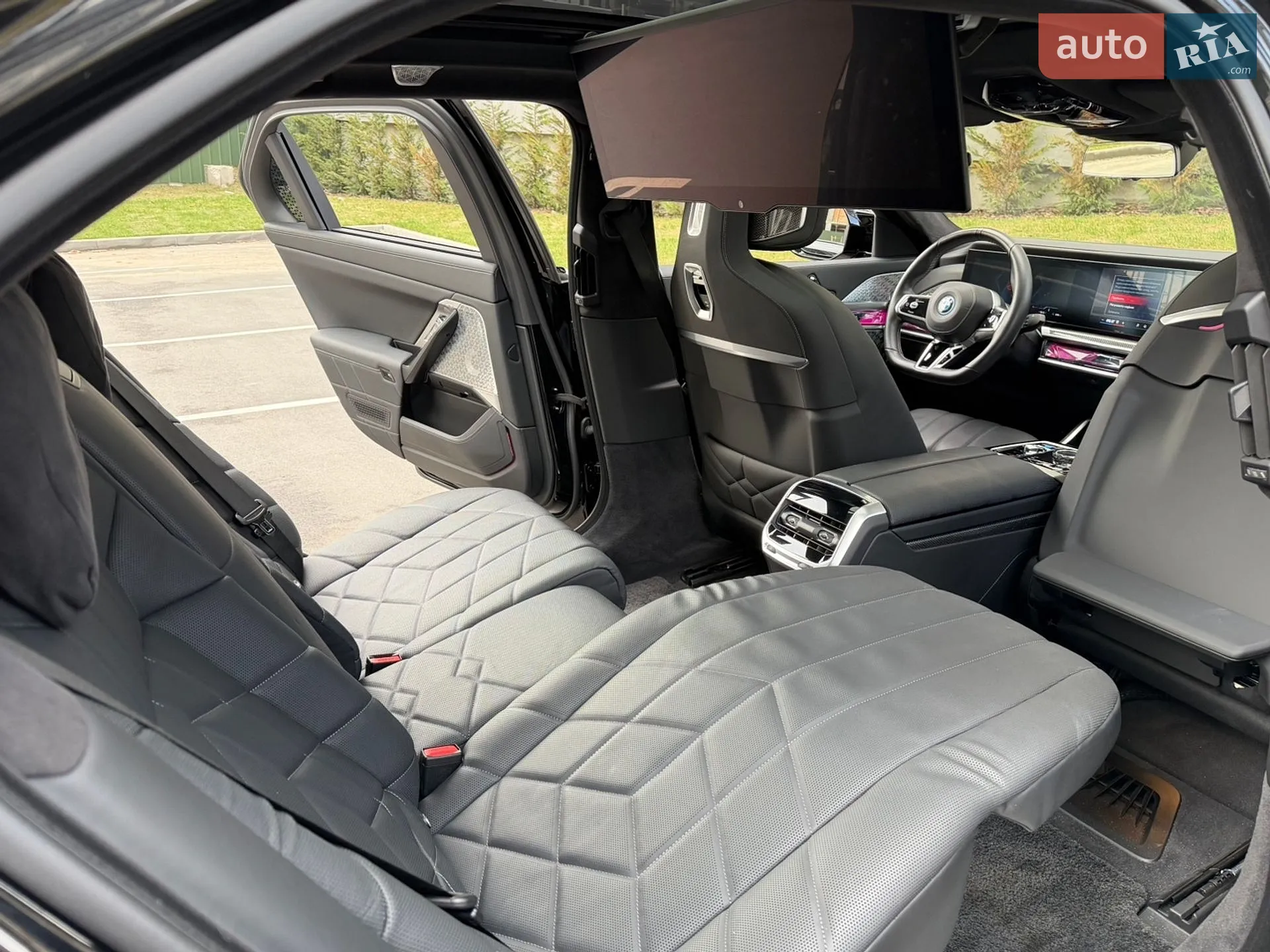 2023 BMW i7 - мініатюра 84
