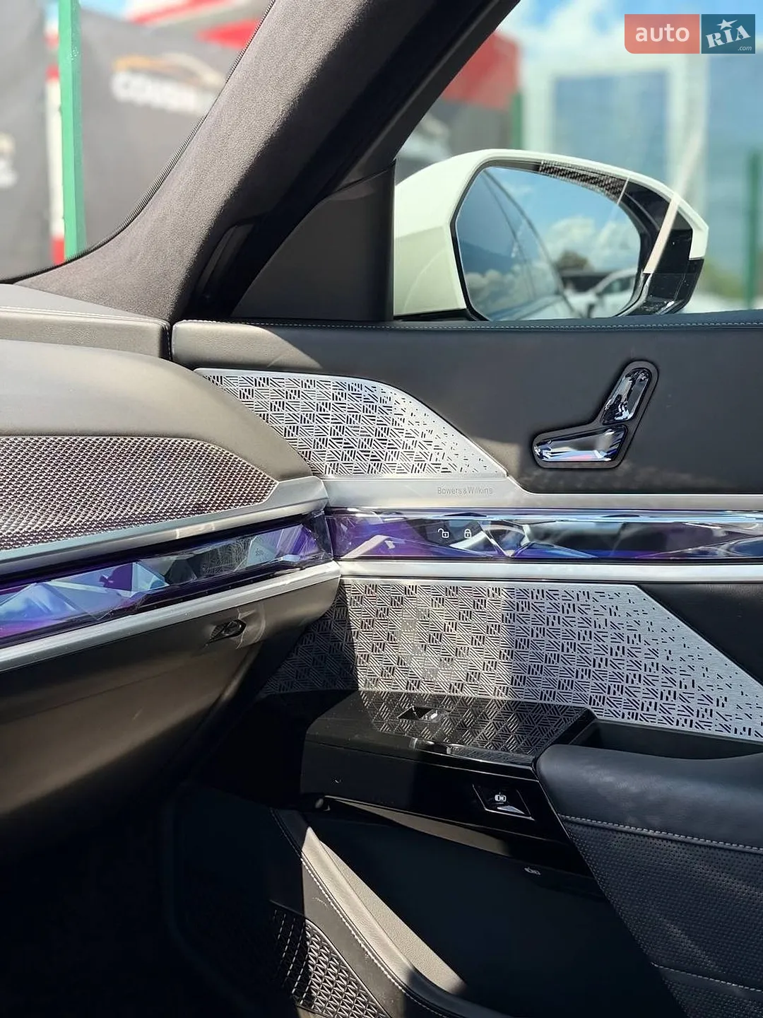 2023 BMW i7 - мініатюра 12