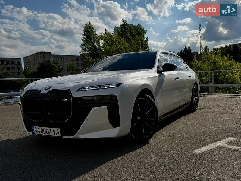 BMW i7 2022