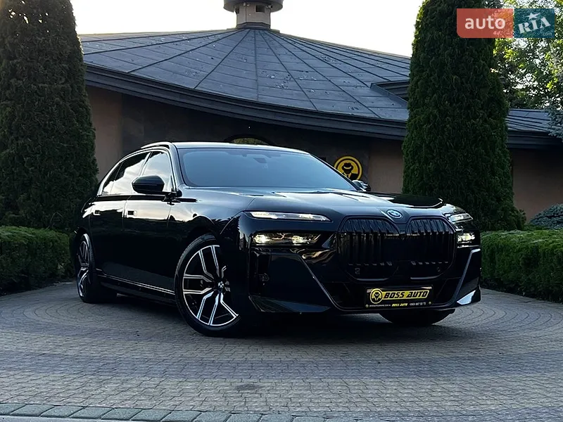 BMW i7 2023