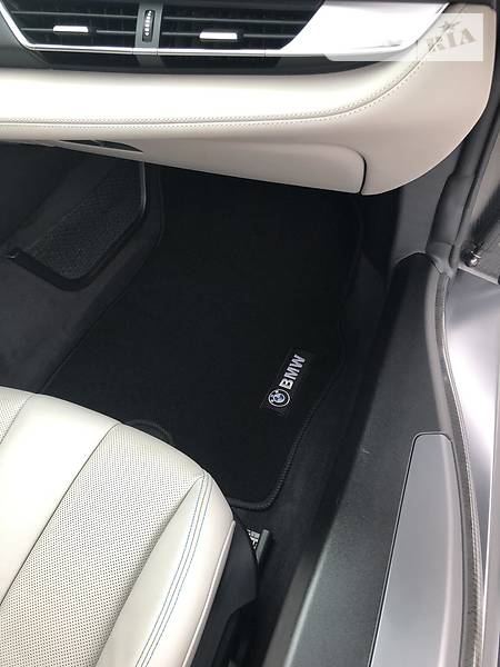 Купе BMW i8 2015 в Коломиї