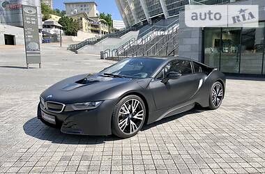 Купе BMW i8 2016 в 