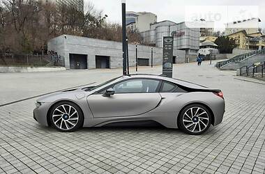 Купе BMW i8 2015 в Киеве