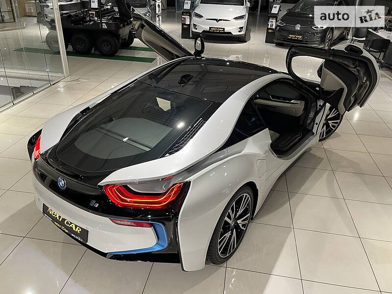 Купе BMW i8 2014 в Киеве