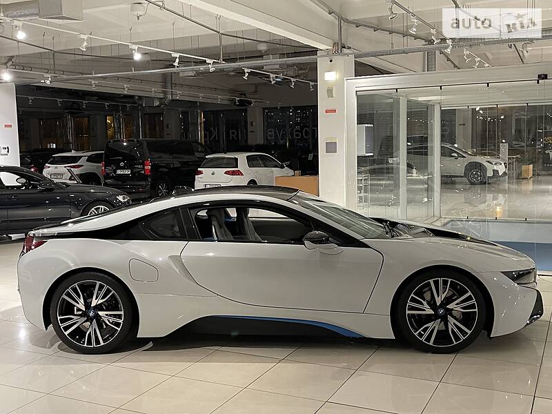 Купе BMW i8 2014 в Киеве
