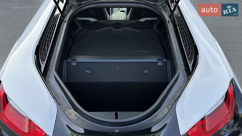 Купе BMW i8 2016 в Киеве