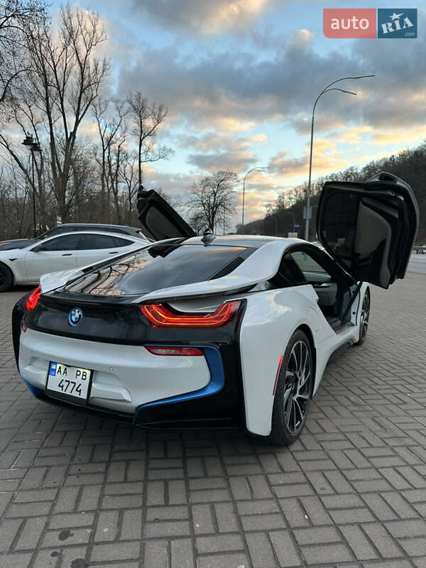 Купе BMW i8 2016 в Києві