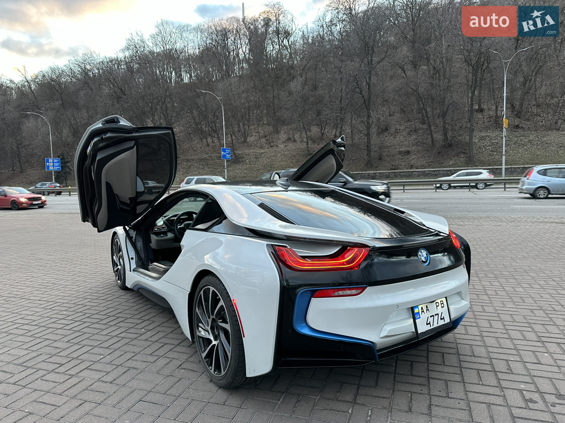 2016 BMW i8 - мініатюра 7