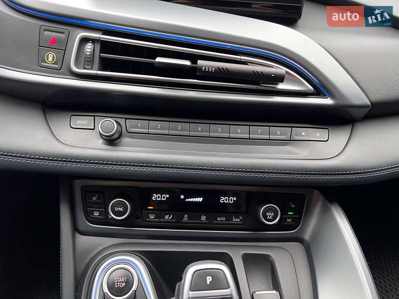 Купе BMW i8 2014 в Львове