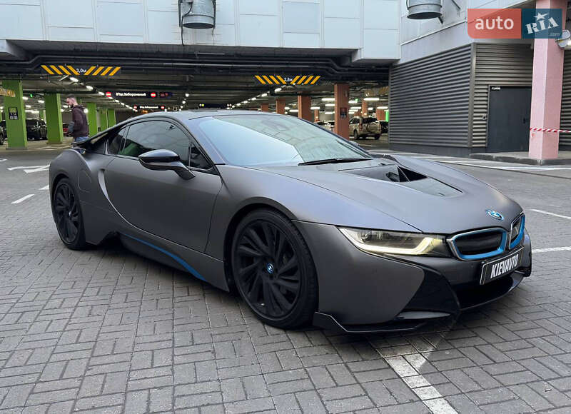 Купе BMW i8 2015 в Киеве