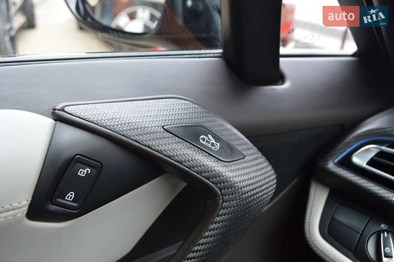Родстер BMW i8 2018 в Львові